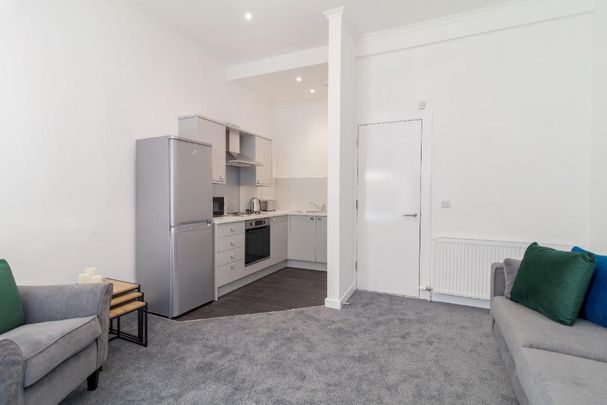 1 bedroom flat to rent - Photo 1
