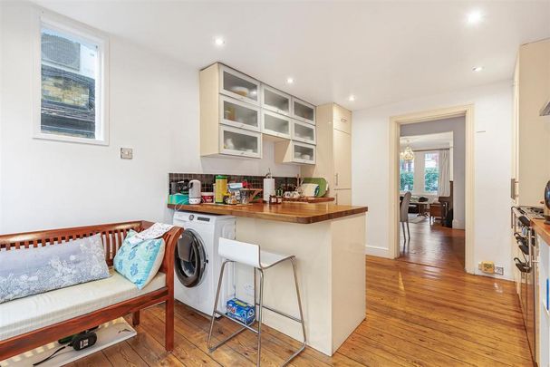 4 bedroom terraced house to rent - Photo 1