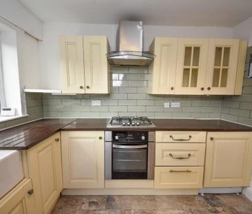 2 bedroom terraced house to rent - Photo 4