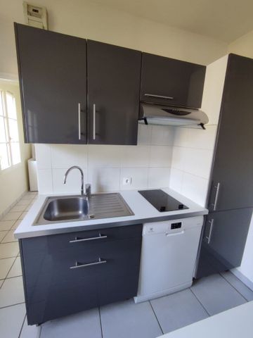 Location Appartement 2 pièces 49m² CHAMBRAY LES TOURS 37170 - Photo 4