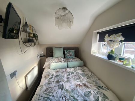 The Village, Kidderminster, Chaddesley Corbett - Photo 3