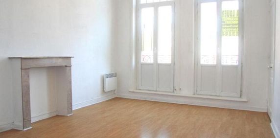 Location Appartement 2 pièces 60m² ARMENTIERES 59280 - Photo 2