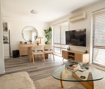 Stylish three bedroom property in convenient location - Photo 2