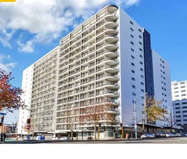 Central Auckland 2BR Gem with Amenities - Photo 1