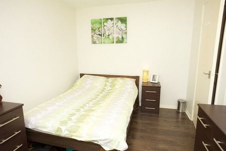 2 Bed Flat, Rodley, LS13 - Photo 3