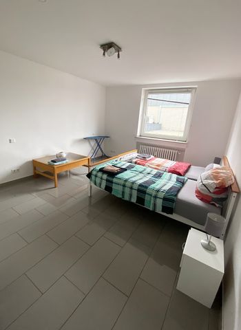 Schick eingerichtete Wohnung in zentraler Lage in Frechen - Photo 2