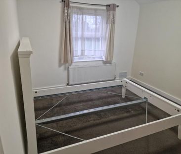 3 bedroom end of terrace house to rent - Photo 6