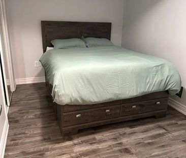 For Lease - 20 Snowy Owl Way, Toronto, Ontario - Photo 6