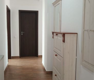 Apartament 3 camere de închiriat – Ghimbav. Parcare subterana. - Photo 2