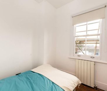 2 bedroom maisonette to rent - Photo 3