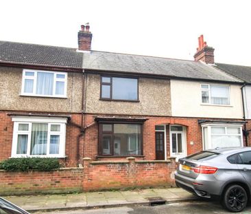 3 bedroom terraced house to rent - Photo 2