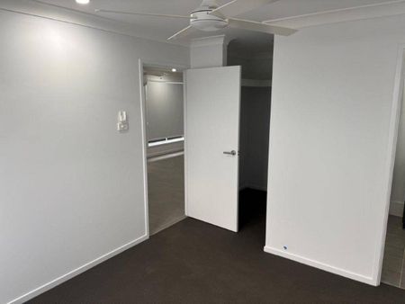 BRAND NEW FOUR BEDROOM VILLAS - Photo 2