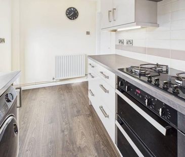 2 bedroom semi-detached house to rent - Photo 4