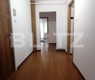 Apartament de 2 camere, 64 mp, centrala termica, cartier 1 Mai - Fotografie 3