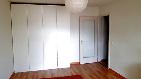 2 Zimmer-Wohnung in Zürich - Kreis 11 Seebach, möbliert, auf Zeit - Foto 3