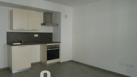 METZ PLANTIERES-PROCHE ECOLES-F3 - NEUF -CUISINE EQUIPEE-PARKING SS/SOL - Photo 4