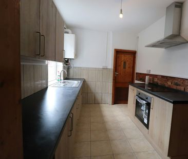 Flat to rent on - Photo 6