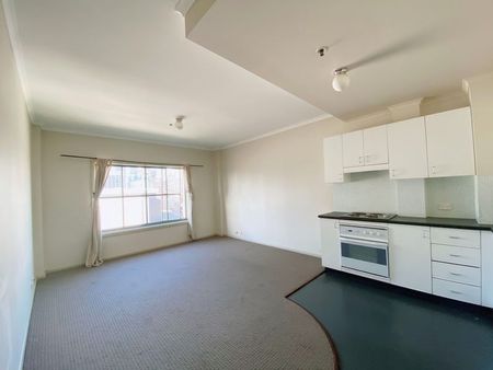Furnished one bedroom at the 'Goldsbrough' - Photo 2