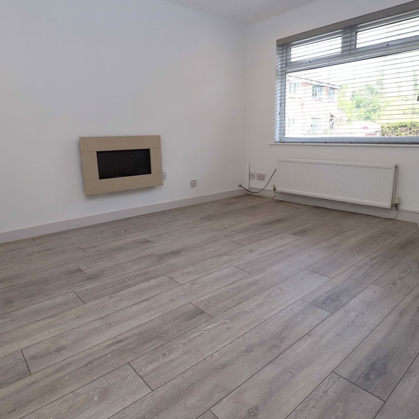 Lakeland Crescent, Bury - Photo 1