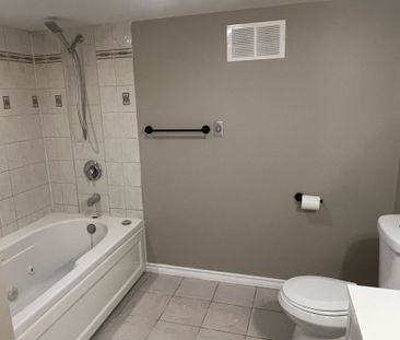 For Lease - 46 Lougheed Road Unit# Lower, Barrie, Ontario - Photo 3