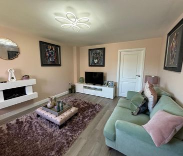 3 bedroom semi-detached house to rent - Photo 3