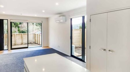 Modern & Low-Maintenance 3-Bedroom Townhouse in Stokes Valley - Photo 5