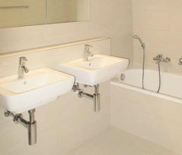 2.5 Zimmer, 94 m², 1. Stock - Photo 2