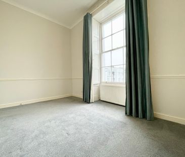 1 Bedroom - Photo 6