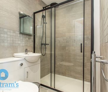 2 bed Apartment for Rent - Photo 1