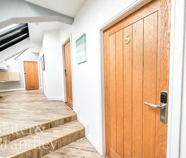 Studio to rent - Photo 6