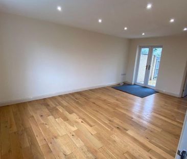 2 bedroom semi-detached house to rent - Photo 2