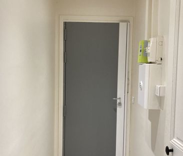 Appartement meublé 1 pièce (studio) - 21m² - Photo 2