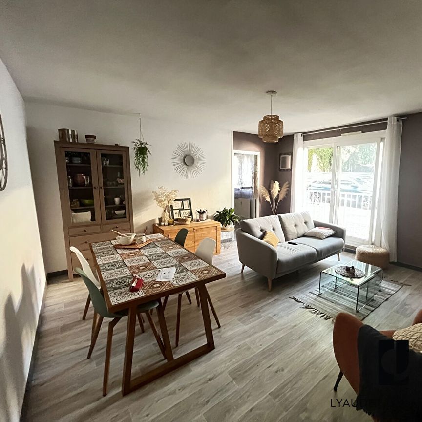 Location Appartement 3 pièces 71m² - Photo 1