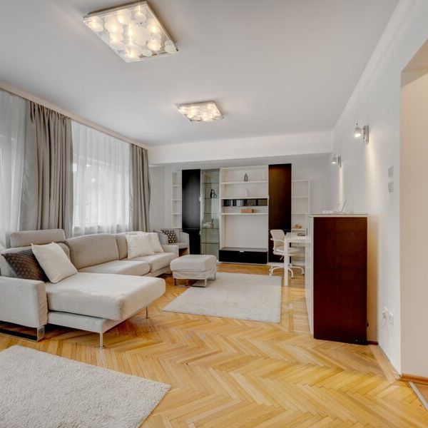 Beller inchiriere apartament cochet 3 camere garaj - Fotografie 1