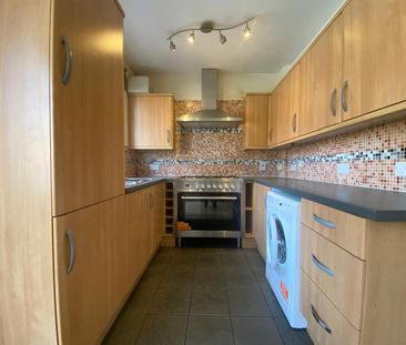 3 bed duplex to rent in Buckingham Road, Edgware, HA8 - Photo 6