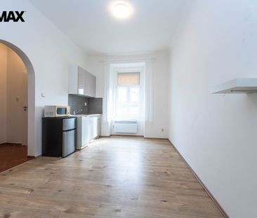 Pronájem bytu 1+kk v osobním vlastnictví 25 m², Praha 8 - Libeň - Фото 2