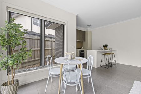 Charming 2-Bedroom Home in Berwick - Photo 2