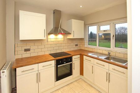 1 bedroom maisonette to rent - Photo 2