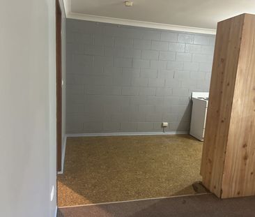 Kick Back & Enjoy: A Cozy Home in a Prime Spot - Photo 6