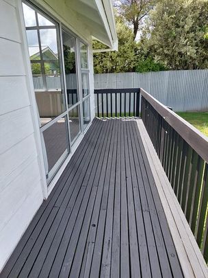 Charming 2BR Townhouse with Balcony! - Photo 1