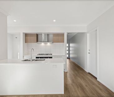 2 Kearney Place, Sunbury VIC 3429 - Photo 3