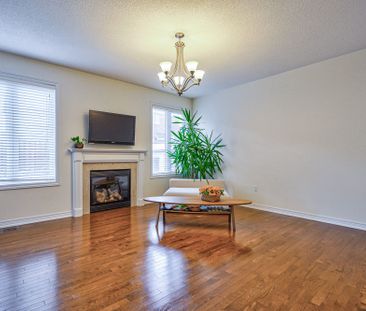 For Lease - 83 Hawksbury Road, Markham, Ontario - Photo 2