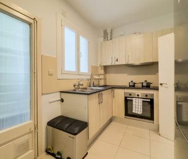 Cozy interior room next to Sants train station - Photo 2