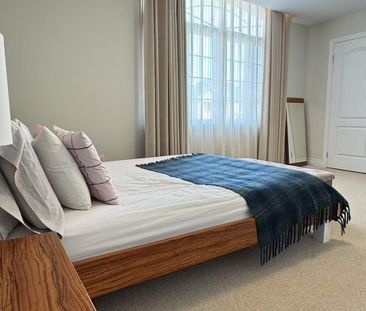 For Lease - 936 Goring Circle, Newmarket, Ontario - Photo 5