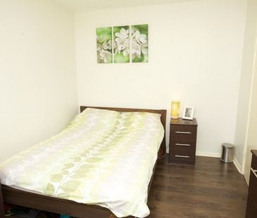 2 Bed Flat, Rodley, LS13 - Photo 3