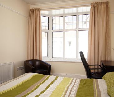 Addison Road - Flat 2, Plymouth - Photo 1