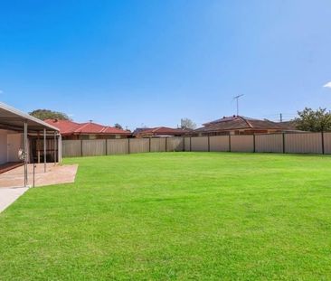 Macquarie Fields - Photo 3