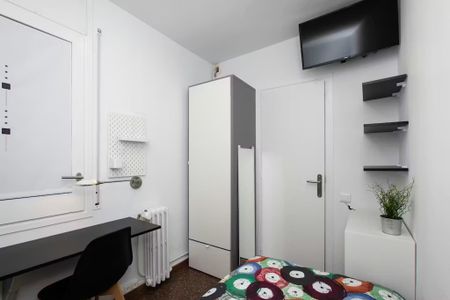 Passeig de Sant Joan, Barcelona, Catalonia 08010 - Photo 5