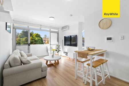 Ultra-convenient Apartment - Photo 3
