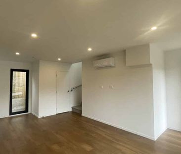 C/514 Swanson Road - Charming 3-Bedroom Home for Rent - Photo 5